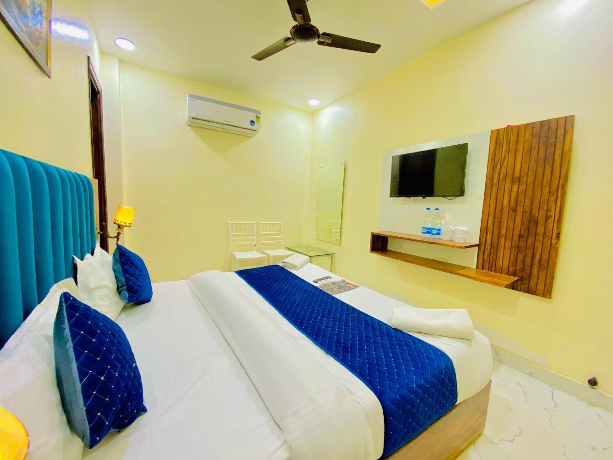 Hotel Holiday First 300 Meter From Golden Temple 阿姆利则 外观 照片